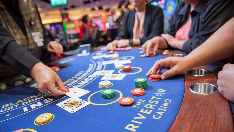 Immersive Entertainment: The Evolution and Allure of Live Slot Games in Online Casinos